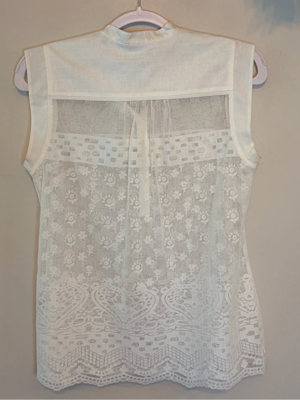 CAbi Ivory Lace Blouse Sleeveless Romantic Coastal Chic Boho Top - Picture 7 of 7
